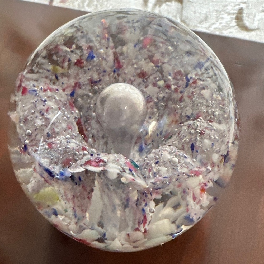 Controlled Bubble Confetti Crystal Glass Artwork Paperweight